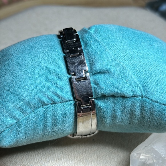 Citizen Women’s Stainless Steel Bangle Bracelet Silver Tone - AS IS No Battery - Picture 2 of 9